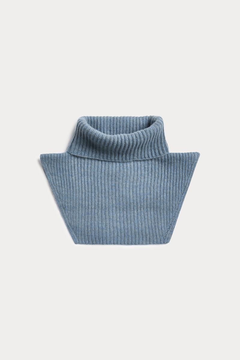 Cuello vuelto cashmere. AGAIN Cashmere