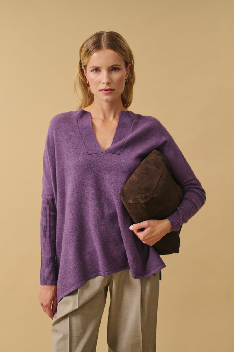 poncho cuello pico cashmere 100%. Again cashmere.