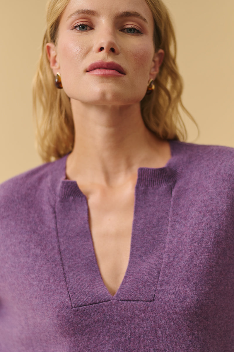 poncho cuello pico cashmere 100%. Again cashmere.