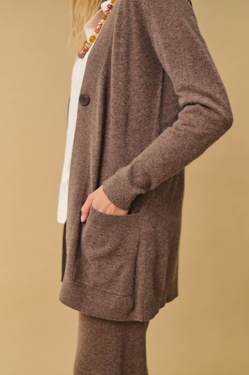 Cardigan larga 100% cashmere. Again cashmere.