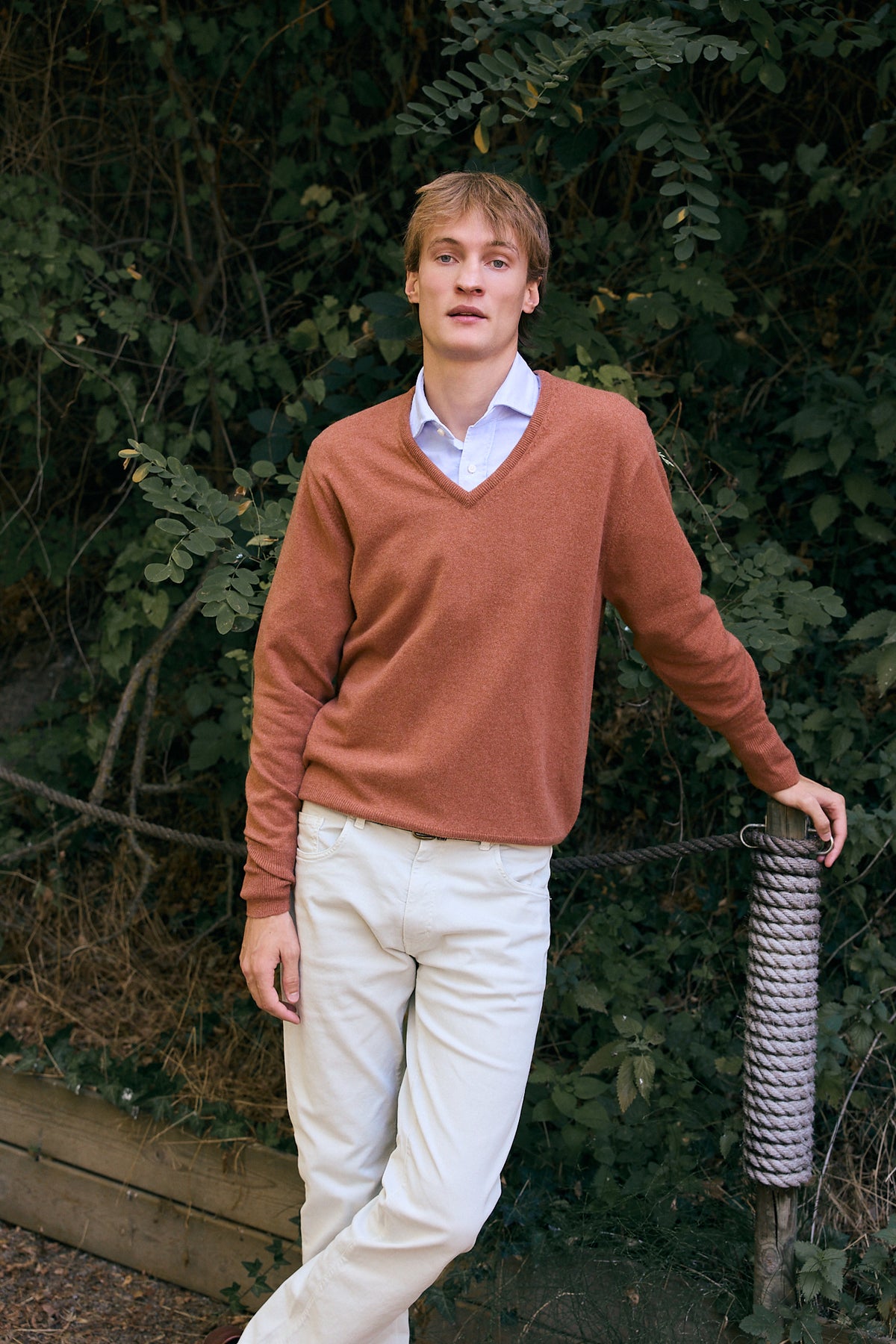 jersey cuello pico hombre cashmere