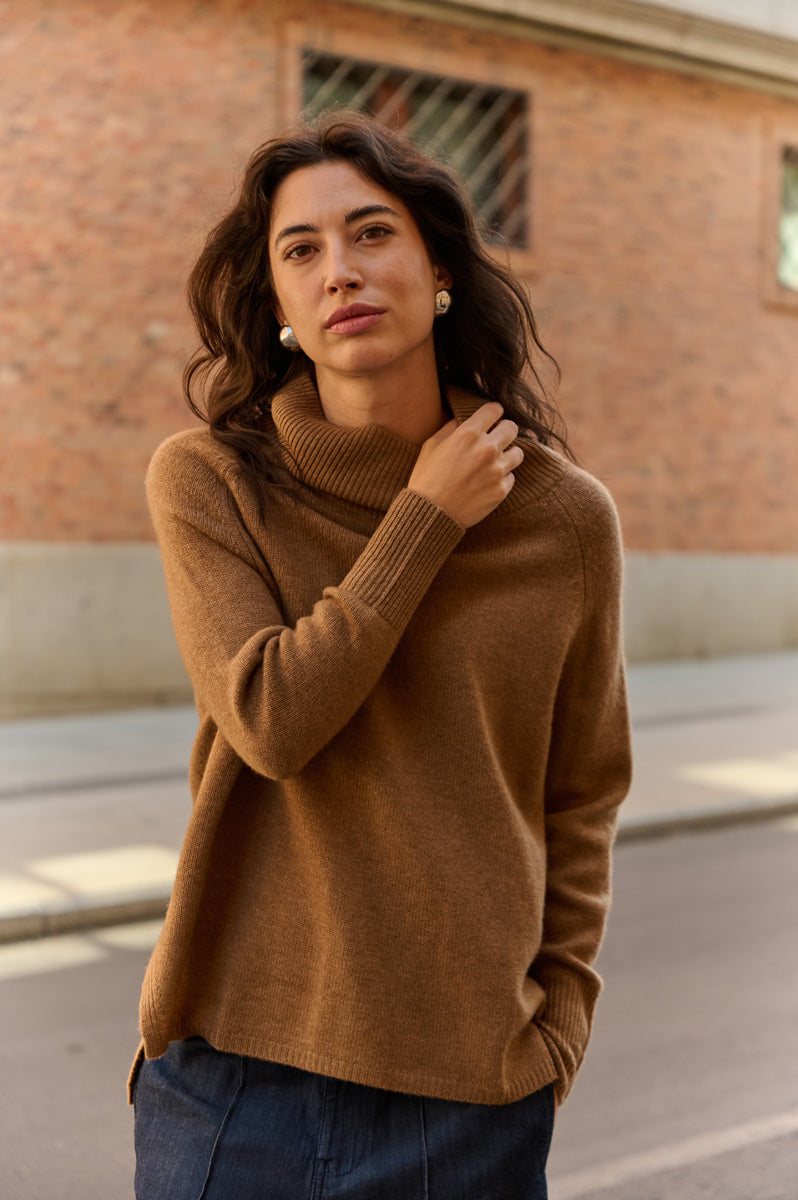 Jersey cuello alto cashmere mujer