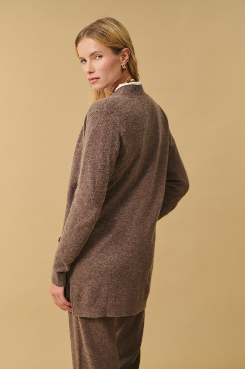 Cardigan larga 100% cashmere. Again cashmere.