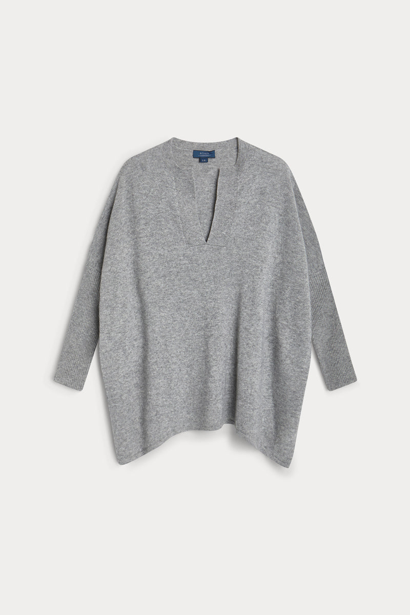 poncho cuello pico cashmere 100%. Again cashmere.