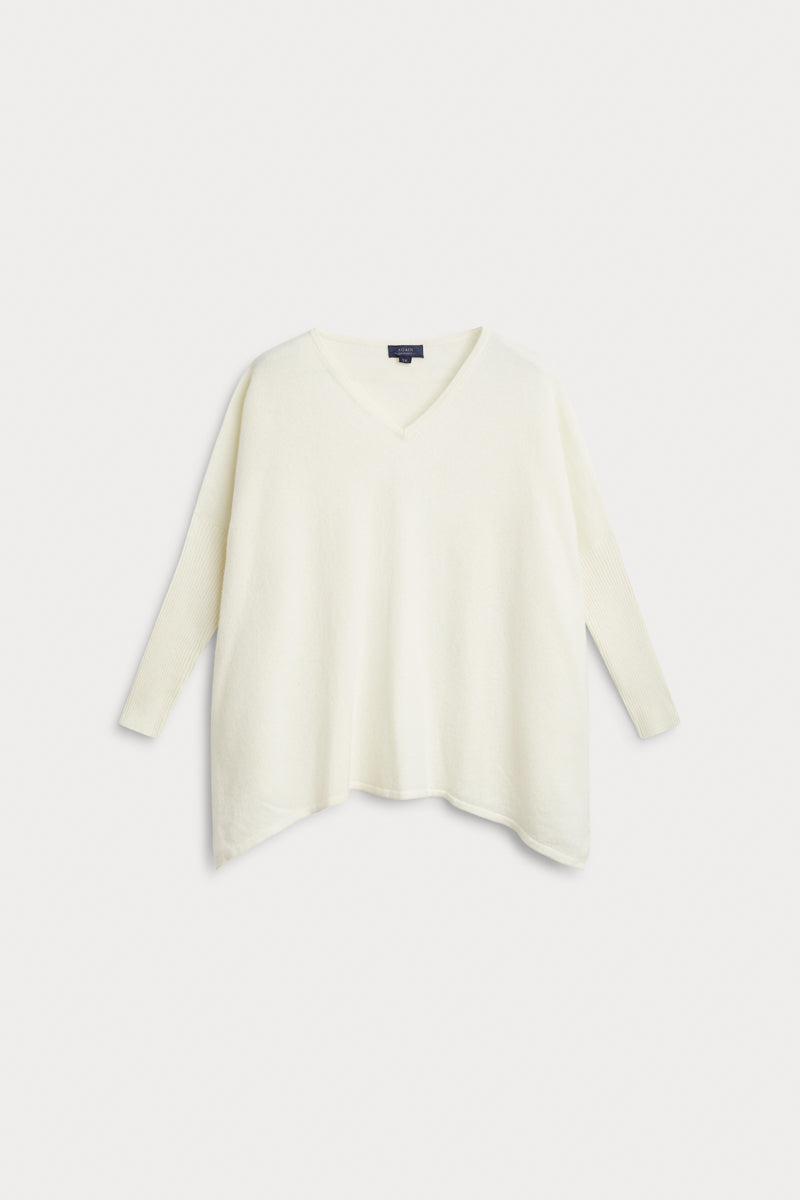 Poncho pico blanco 100% cashmere. AGAIN Cashmere.