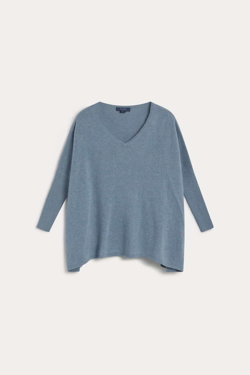 Poncho cuello pico 100% cashmere. AGAIN Cashmere baby blue