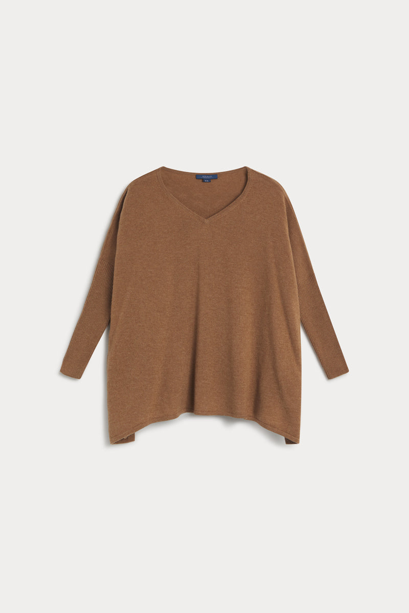 Poncho cuello pico 100% cashmere. AGAIN Cashmere.